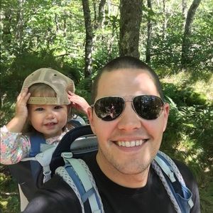 Meet your Posher, Max